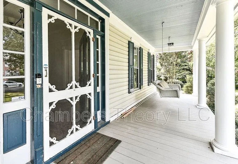 4 bed, 2.5 bath, 3500 sqft, $4,250 — Photo 3