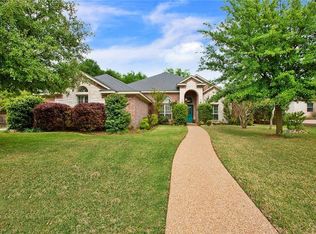 507 Sienna Bend Trl, Mc Gregor, TX 76657