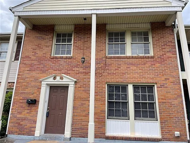 3 bed, 3.0 bath, 1600 sqft, $1,800 — Photo 1