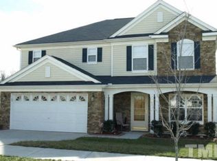 205 Larktree Ln, Fuquay Varina, NC 27526