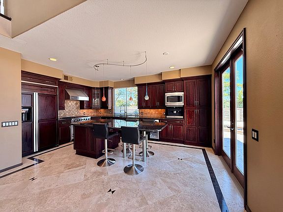 4th image of 12010 Avonette Ct