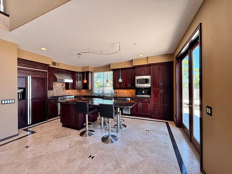 12010 Avonette Ct — Photo 4