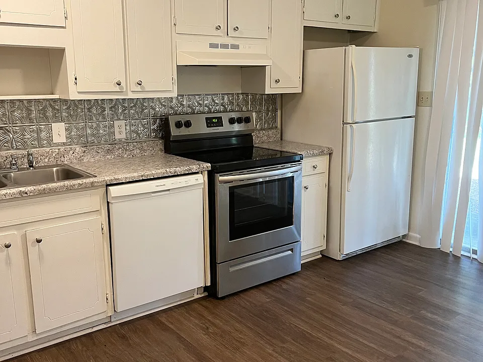 Town Creek Apartments