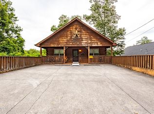 440 Oak Sky Way, Sevierville, TN 37876