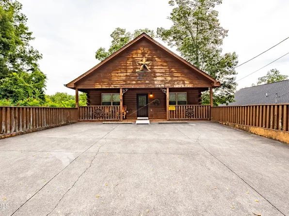 440 Oak Sky Way, Sevierville, TN 37876