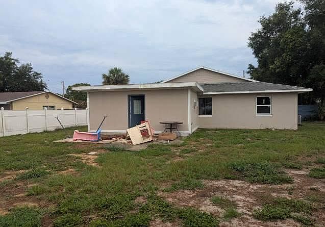 5223 Fredrick Rd, Fruitland Park, FL 34731 | MLS #87917511000AUCN1