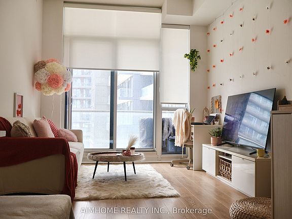 3rd image of 32 Forest Manor Rd #306