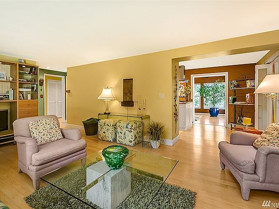 5th image of 14753 22nd Ave NE