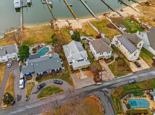 3728 Bay Dr, Edgewater, MD 21037