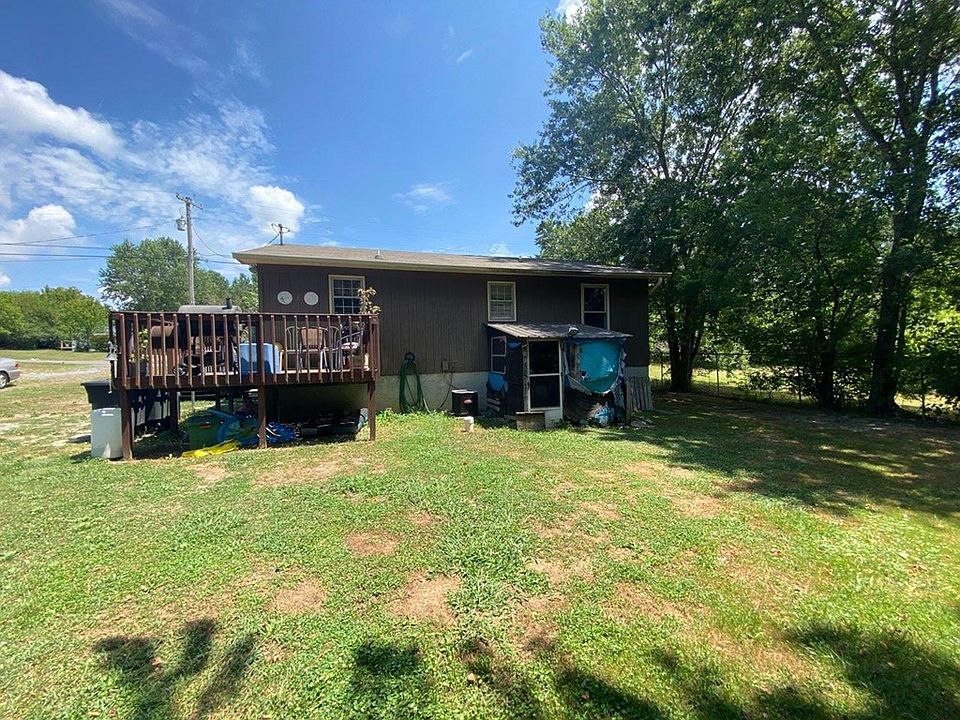 2nd image of 1816 Dawn Dr SE
