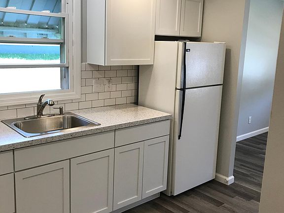 All appliances included master