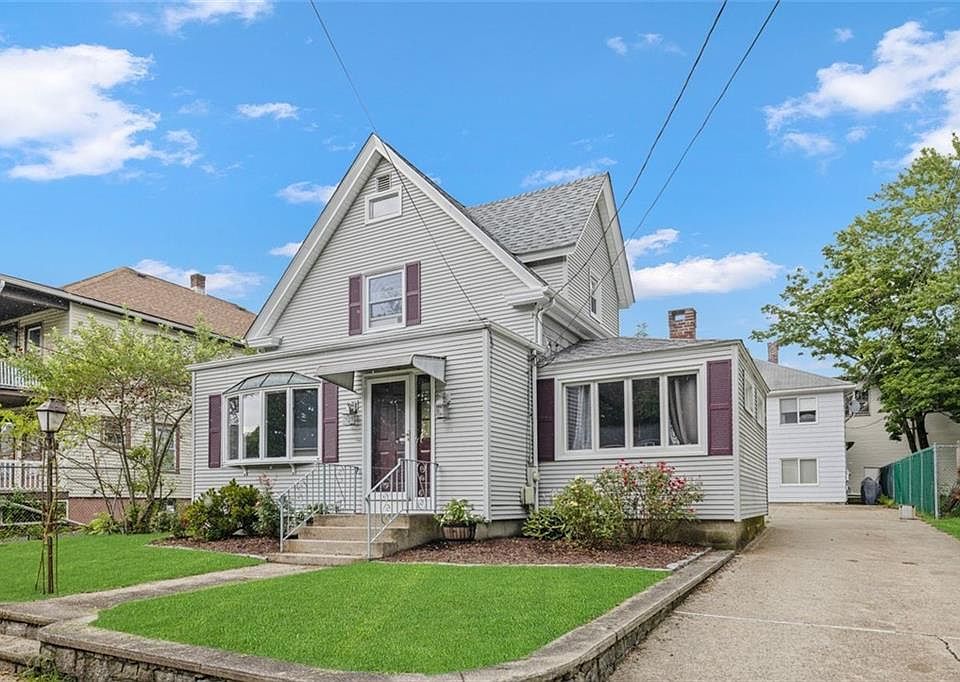 1st image of 125 1/west St