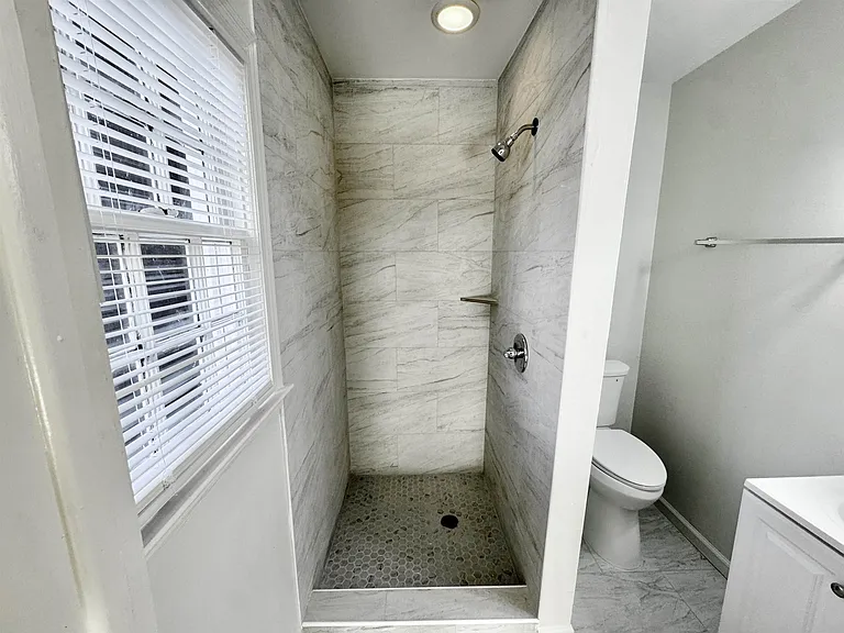 3880 Spottswood Ave — Photo 9
