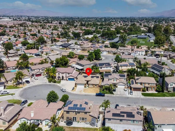 1854 Jasmine Ct, San Jacinto, CA 92583