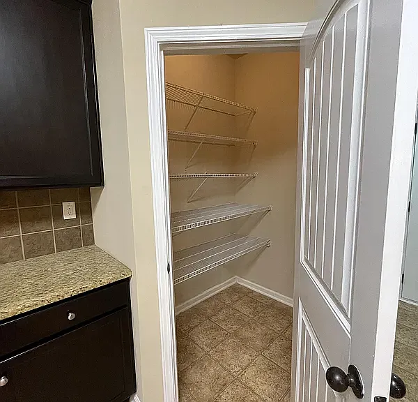 6069 Reynolds Cir — Photo 23