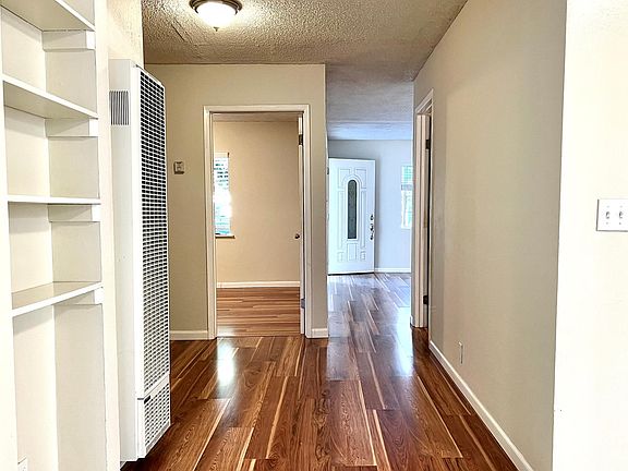 2nd image of 979 Harliss Ave #A