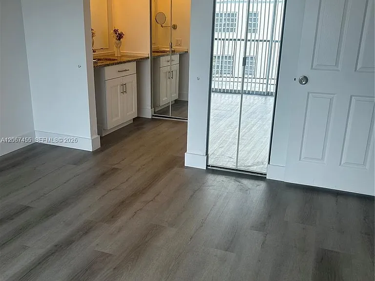 1250 NE 125th St #410C — Photo 33