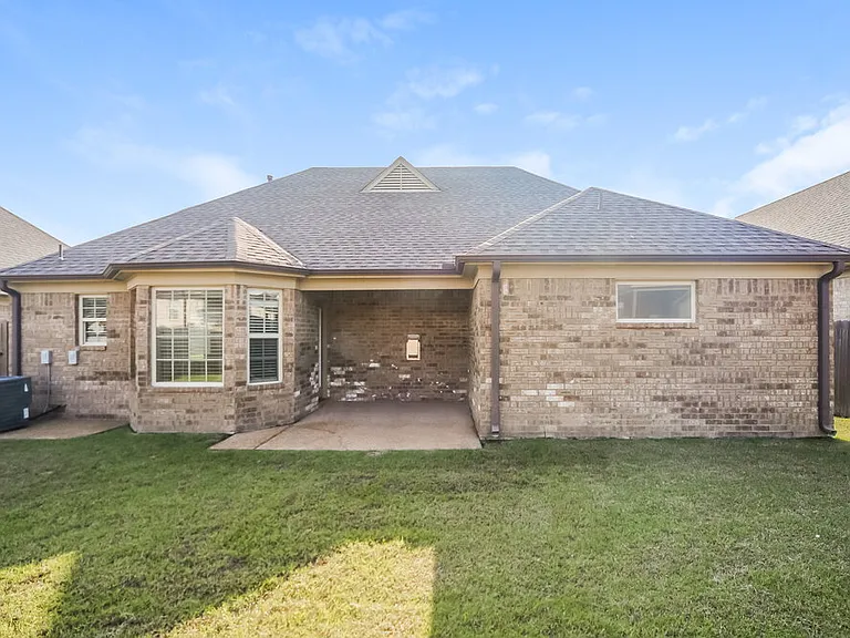 7898 Ironwood Dr — Photo 16