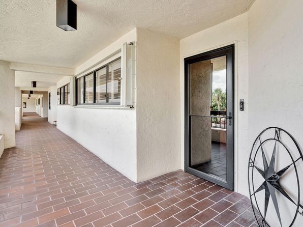 625 NW North River Drive #306, Stuart, FL 34994