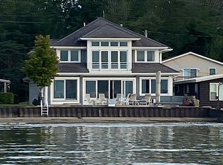 2493 E Sand Rd, Port Clinton, OH 43452