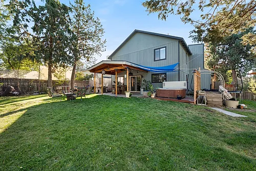 1708 NE Hollow Tree Ln Photo 1