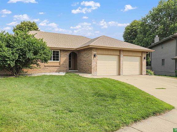 5th image of 14005 Frederick Cir