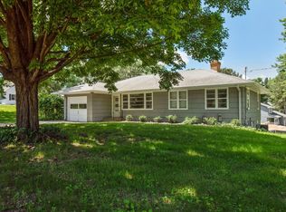 1925 Victoria Rd S, Mendota Heights, MN 55118