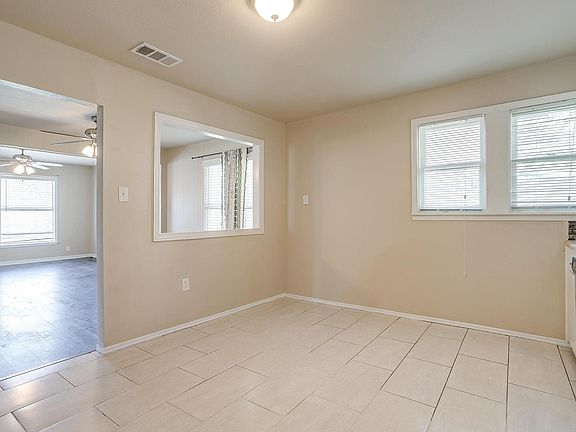 4th image of 2909 McLemore Ave