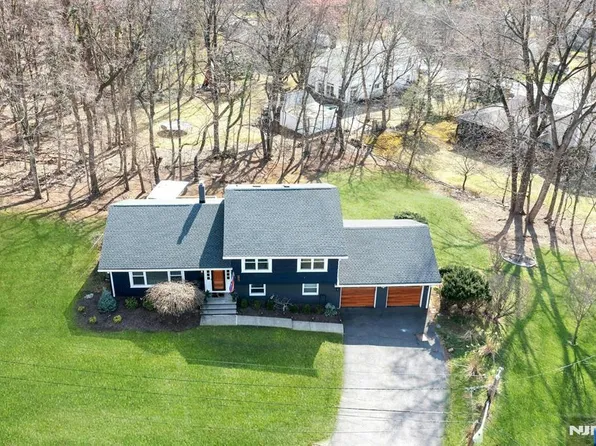 108 Hendrickson St, Haworth, NJ 07641