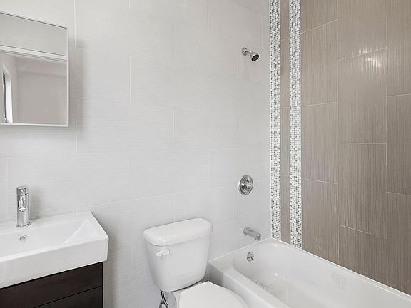 4th image of 119 Pulaski St #5