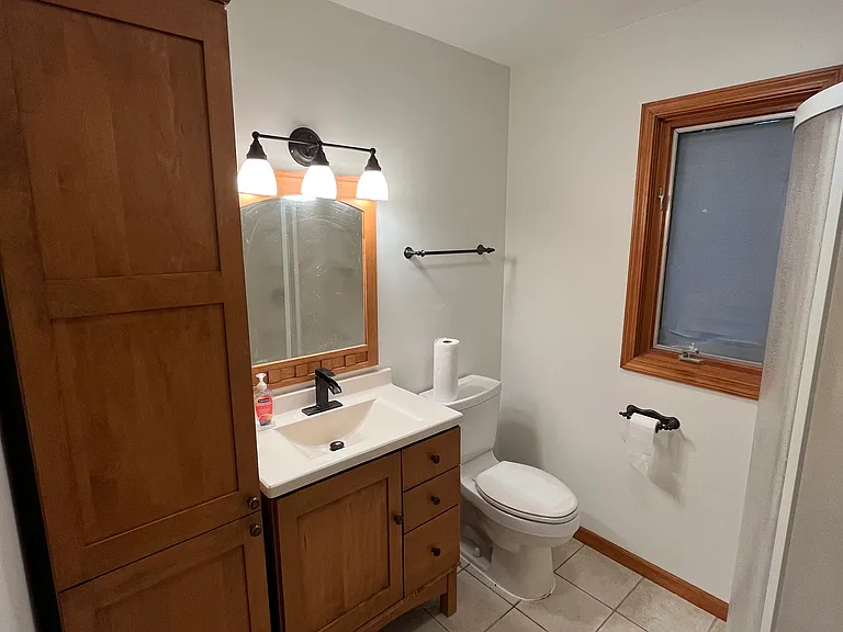 7915 Howard Ave — Photo 15