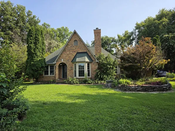 8432 Stewarts Bend Dr, Murfreesboro, TN 37129
