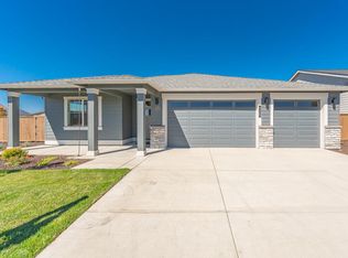 4565 SW Badger Creek Dr, Redmond, OR 97756