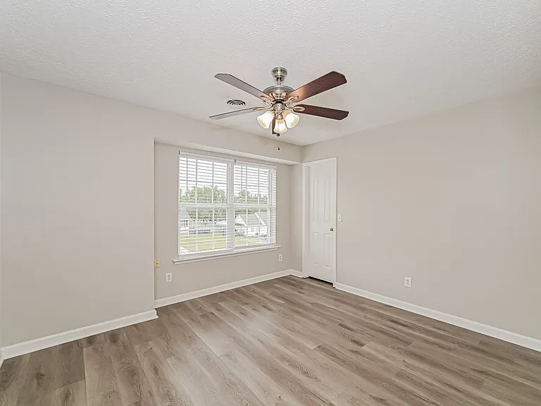 1711 Luton Dr — Photo 14