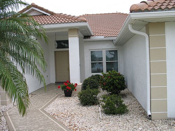 3rd image of 1202 Royal Links Ct