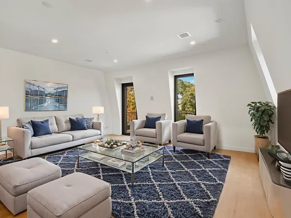 22 High St #6, Dorchester, MA 02122