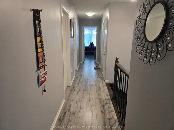 17 Mannel Cres, Brampton, ON L6Y 5E2