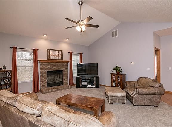 5th image of 8700 Wildewood Dr
