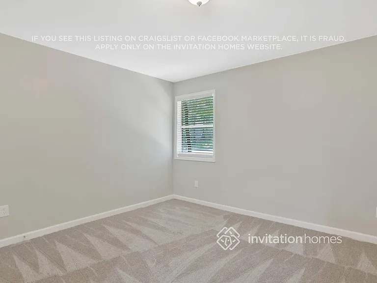 405 Bramble Ct — Photo 12