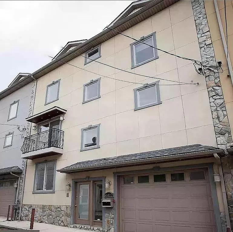 4 bed, 2797 sqft, $3,250 — Photo 1