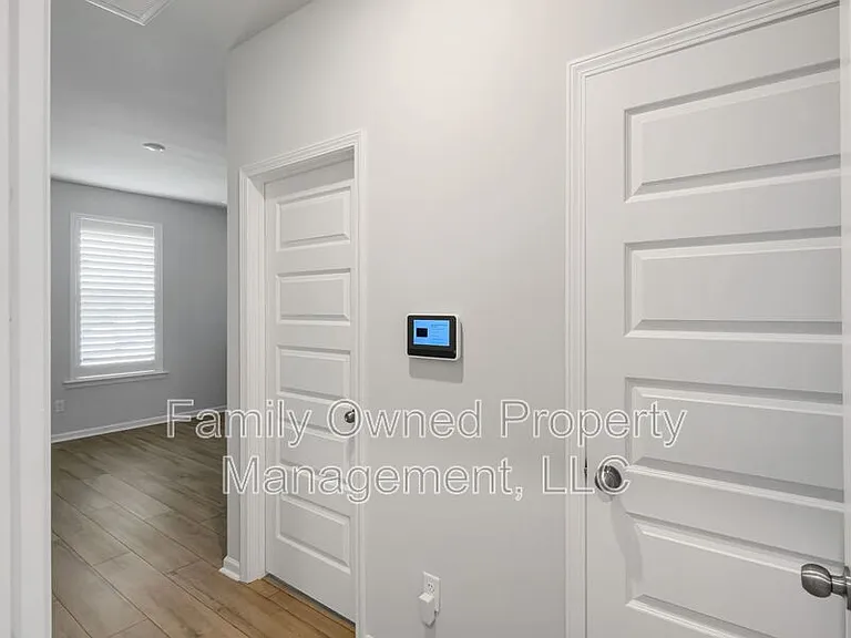 2048 Longhorn Ln — Photo 7