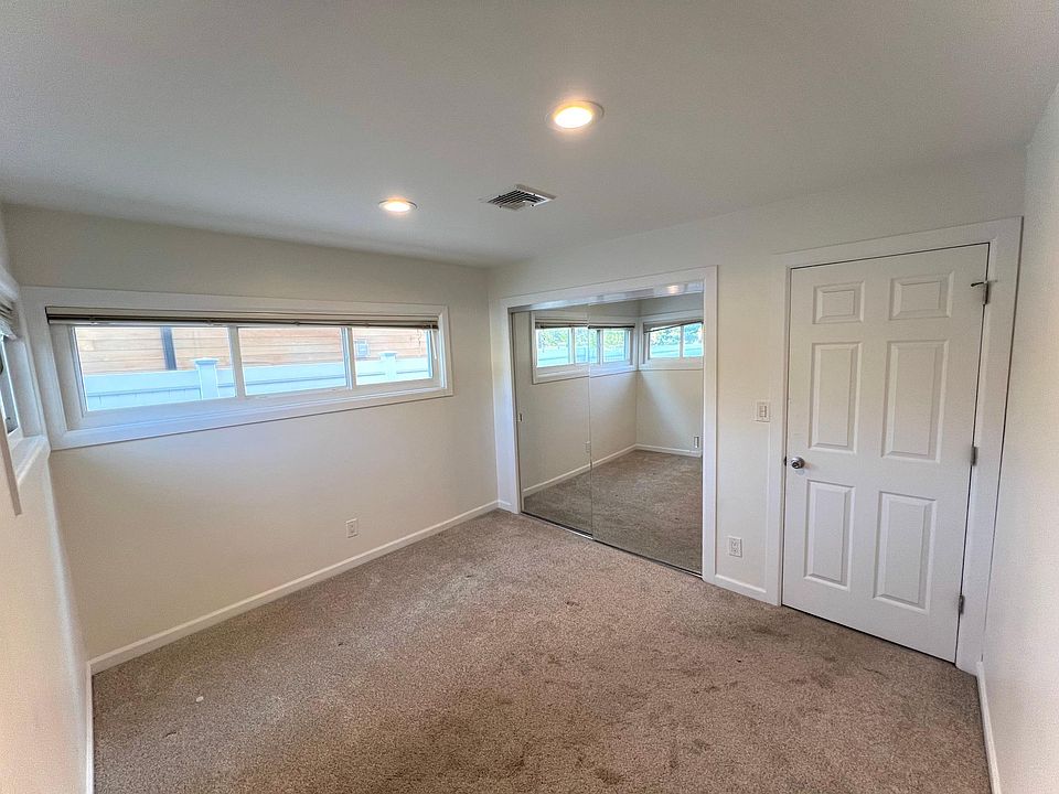 1st image of 3853 Franklin Ave #1