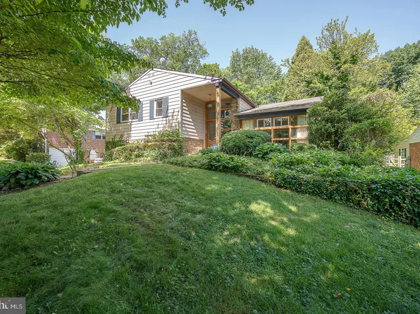 105 Mary Waters Ford Rd, Bala Cynwyd, PA 19004