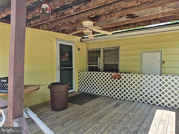 5th image of 127 Wood Duck Ln