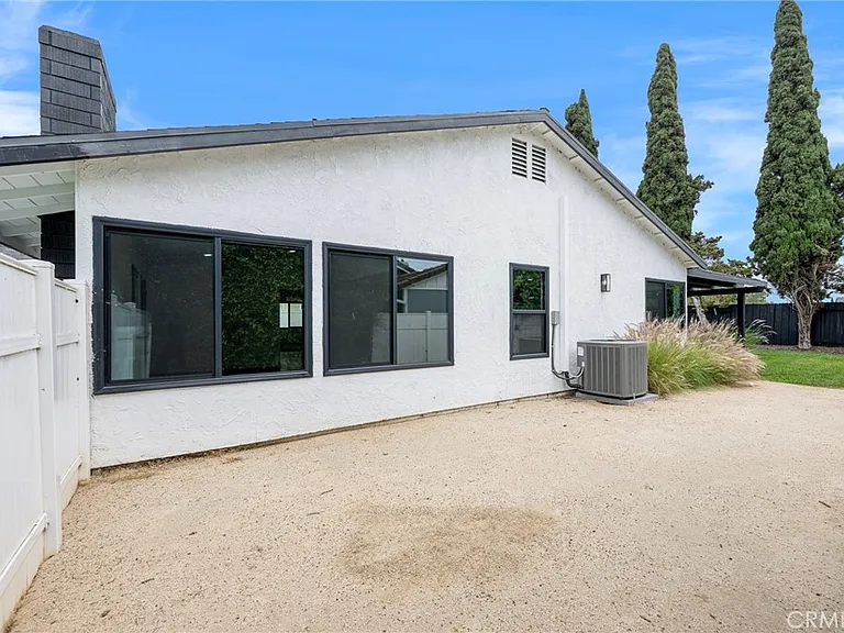 5402 Jefferson St — Photo 10