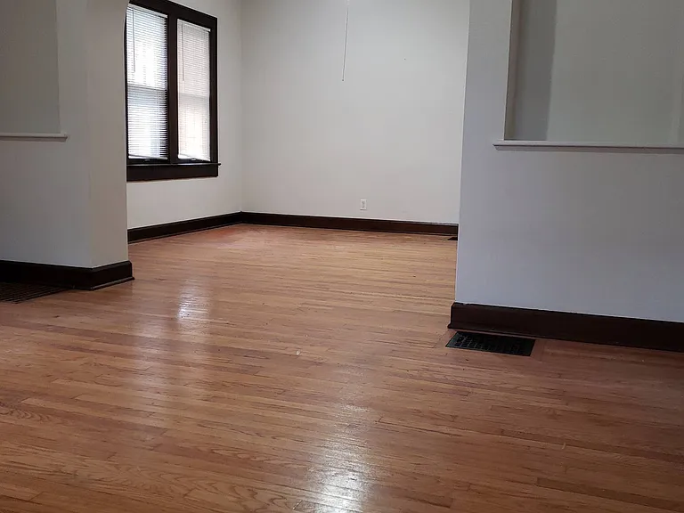 5326 N College Ave — Photo 8