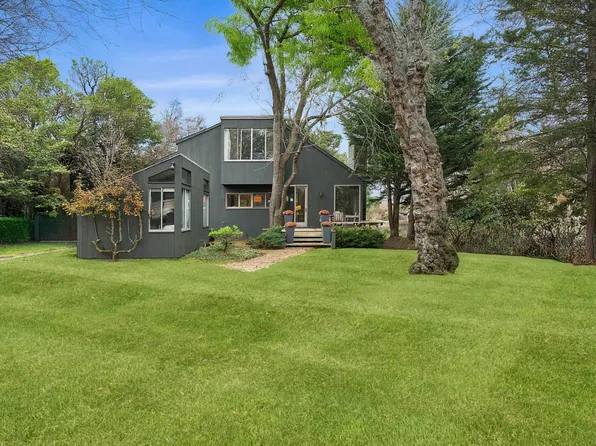 212 Upper 7 Ponds Rd, Water Mill, NY 11976