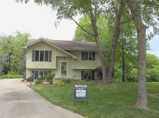 2423 SE 19th St, Des Moines, IA 50320