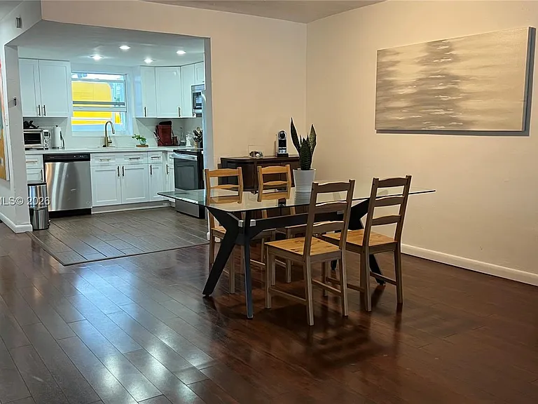 2061 NE 123rd St #2061 — Photo 4
