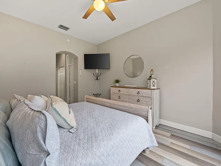 33 Monterey Pointe Dr — Photo 19
